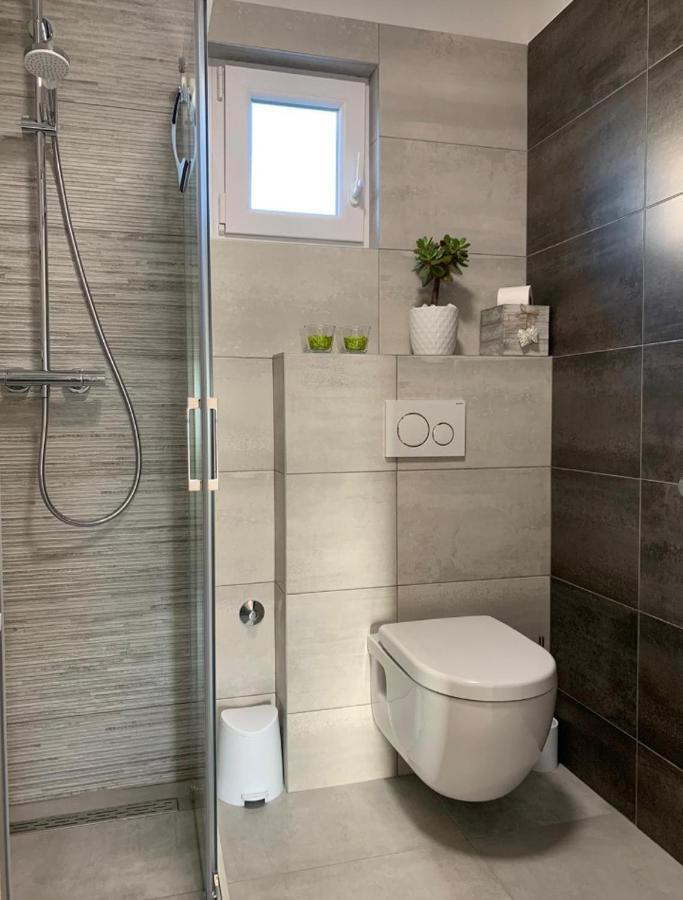 Apartment Salov Trogir Eksteriør bilde
